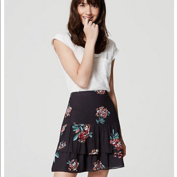 NWT Loft Flippy Skirt Coal Gray Hydrangea - Picture 2 of 6